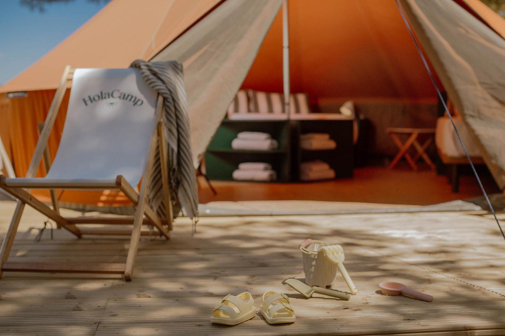 Holacamp Sitges Fun Hotel Ngoại thất bức ảnh